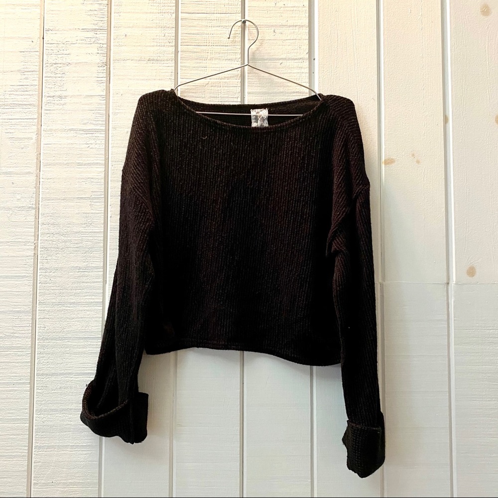 black ribbed knit